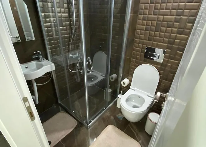 Pars Antalya Three Story Villa, Private Pool And Roof Terrace Three Bedroom For Six Guests فيلة