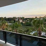 Pars Antalya Three Story Villa, Private Pool And Roof Terrace Three Bedroom For Six Guests فيلة *