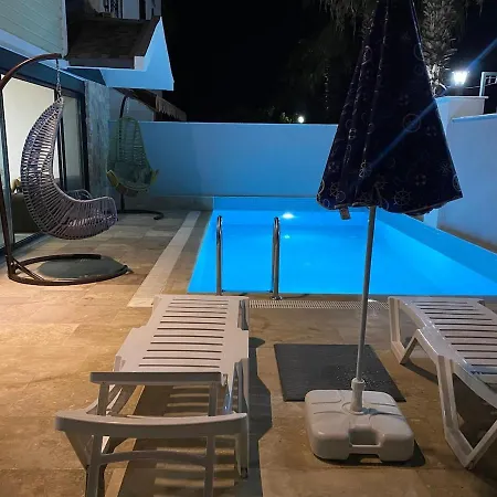 别墅 Pars Antalya Three Story Villa, Private Pool And Roof Terrace Three Bedroom For Six Guests