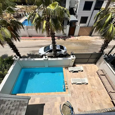 Pars Antalya Three Story Villa, Private Pool And Roof Terrace Three Bedroom For Six Guests * 贝莱克